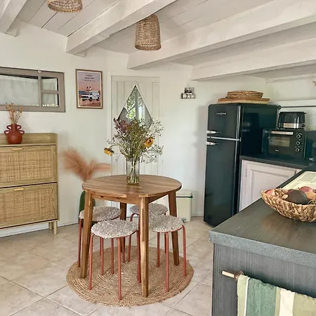 Maison De Charme Avec Jardin - A 10mn A Velo Nyaraló Le Château-dʼOléron