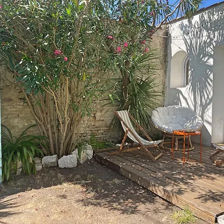 Maison De Charme Avec Jardin - à 10mn à Vélo